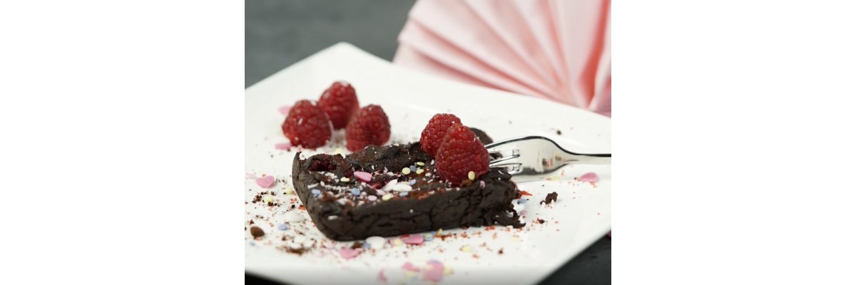 Protein Himbeer-Brownie Low Carb  - Rezept Low Carb Protein Himbeer-Brownie mit Proteinpulver 